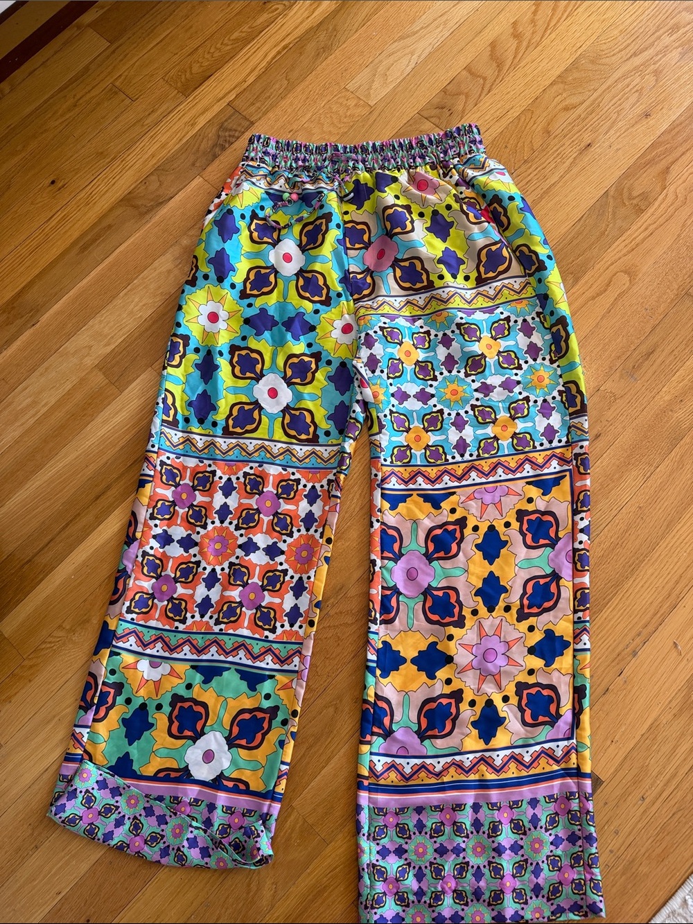 Zara Patterned Flowy Pants